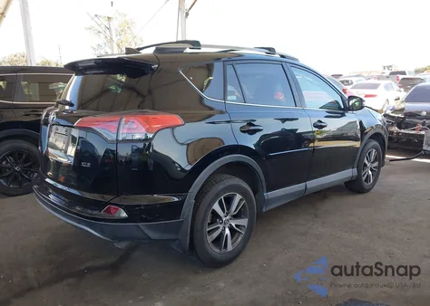 2018 Toyota Rav4 Xle z USA, uszkodzony, nr VIN 2T3WFREV2JW502622